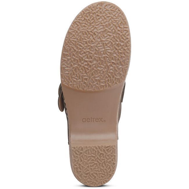 Aetrex Women's Madison Clog Olive LC107W