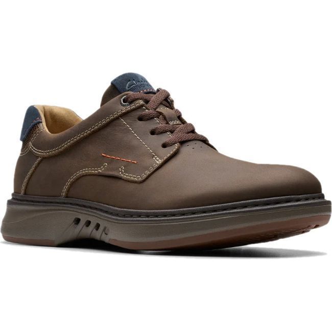 Clarks active shoes online