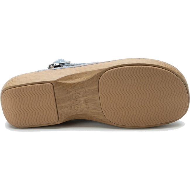 Sole of Women's Alegria Olie slingback clog in denim upper with a tan sole and slip resistant tread