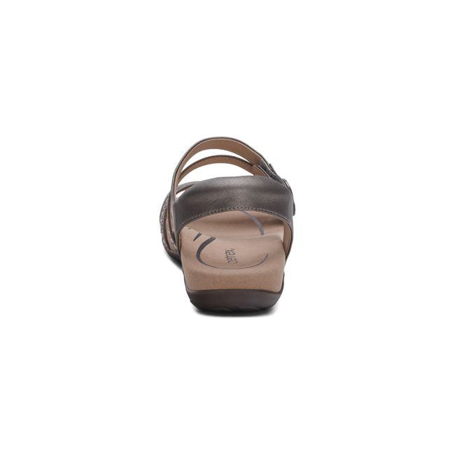 Rear heel view of Aetrex Women&