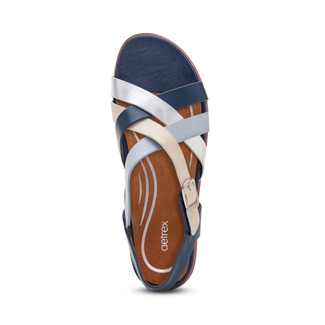 Top-down view of Aetrex Women&