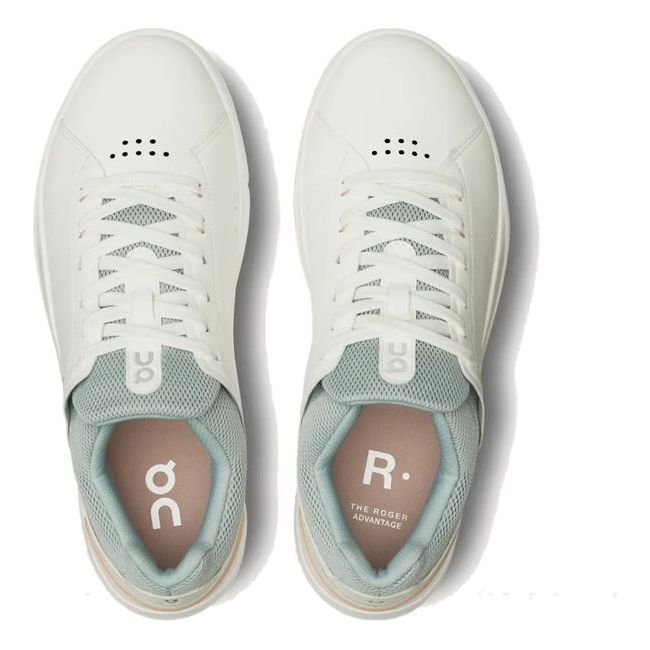 On Running Women's The Roger Advantage Sneaker White/Rosehip 3WD10652349