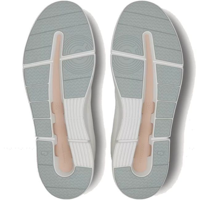 On Running Women's The Roger Advantage Sneaker White/Rosehip 3WD10652349