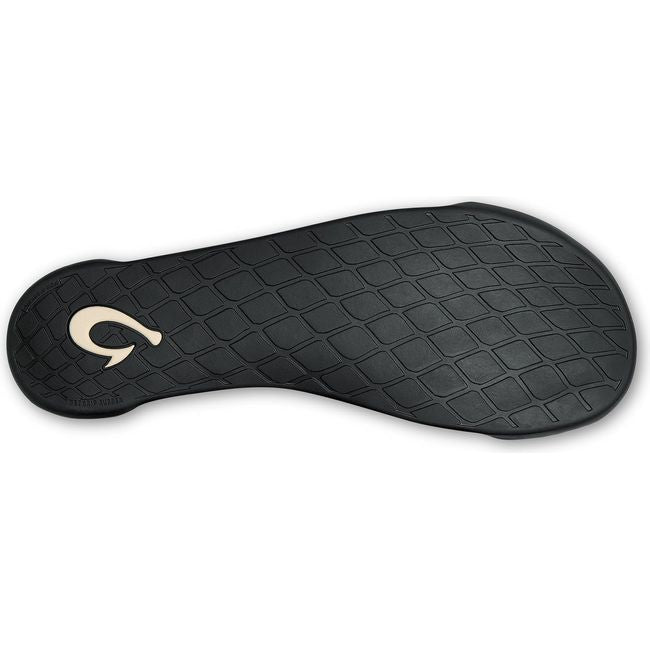 Sole of mens Olulai Kipuka Hulu Slipper with black grippy outsole