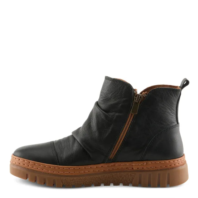 MEdial side of black leather Spring Step Women&