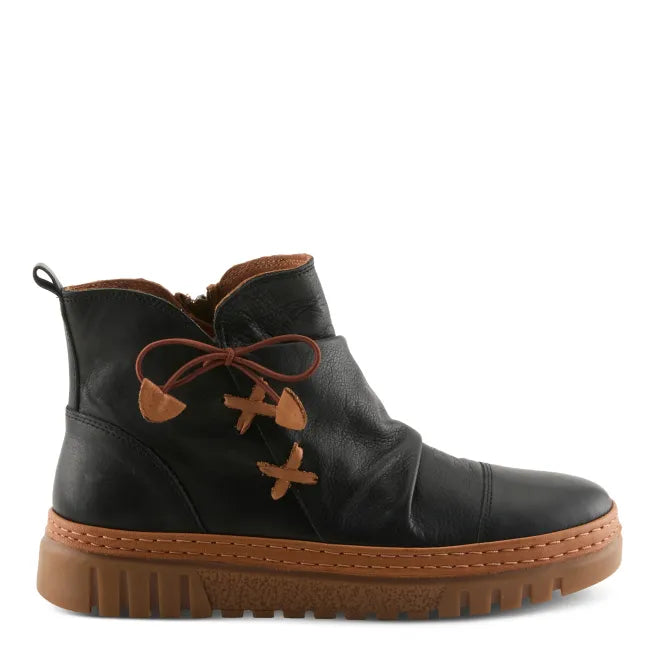 Lateral side of black leather Spring Step Women&