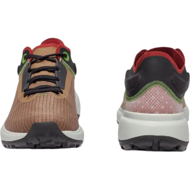 Pair of Mens Vasque Now GoreTex Hking Shoe in Canyon Brown. One shows the toe and the other the heel