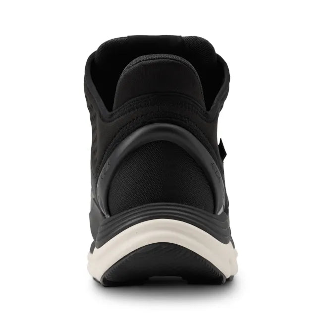 Heel of Women’s Kizik London AT Mid Waterproof Boot in black with hands free step in