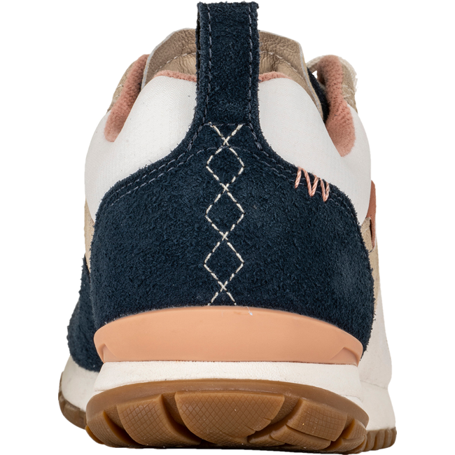 Heel of Women&#39;s Oboz Emma Low Casual Shoe in white, beige, and navy