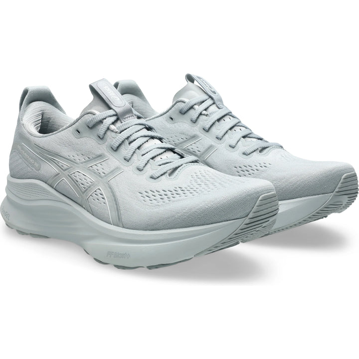 Front angle of ASICS Men&