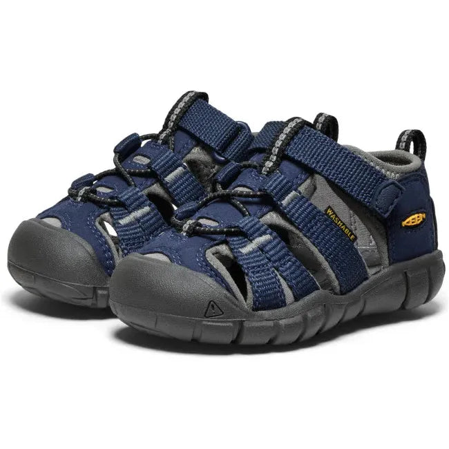 Pair of KEEN Toddlers' Seacamp II CNX Sandal in Naval Academy Blue and Drizzle Gray
