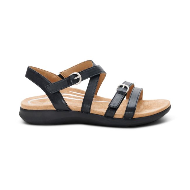 Lateral profile of Aetrex Women&