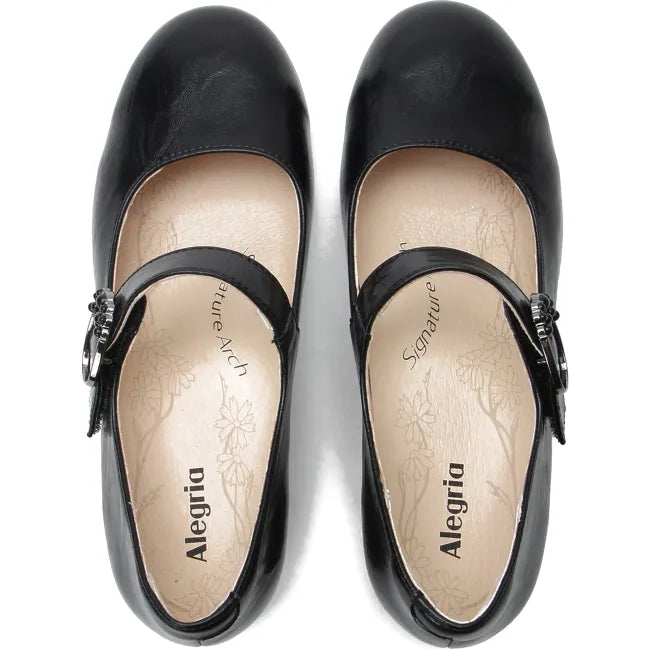 Top-down view of Alegria Women&