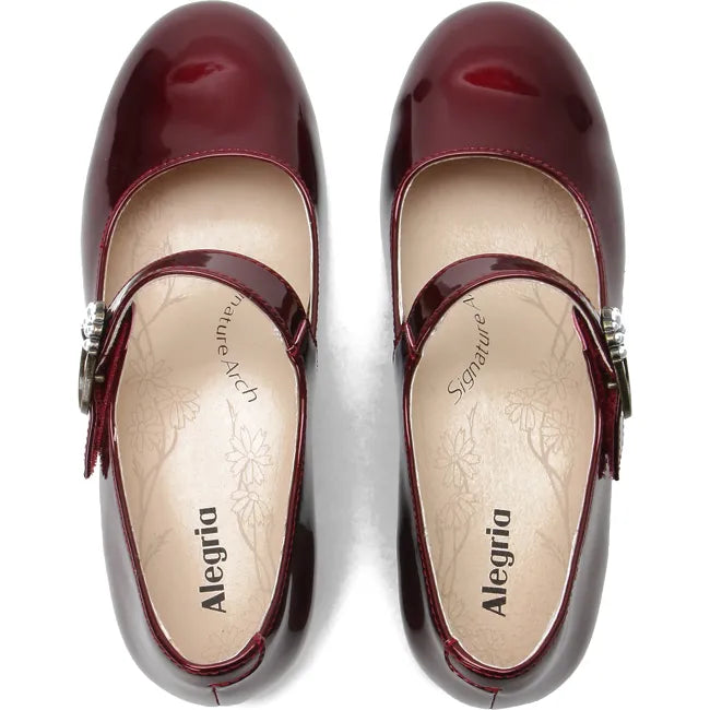 Top-down view of Alegria Women&
