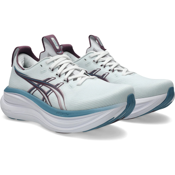 Front angle of ASICS Women&