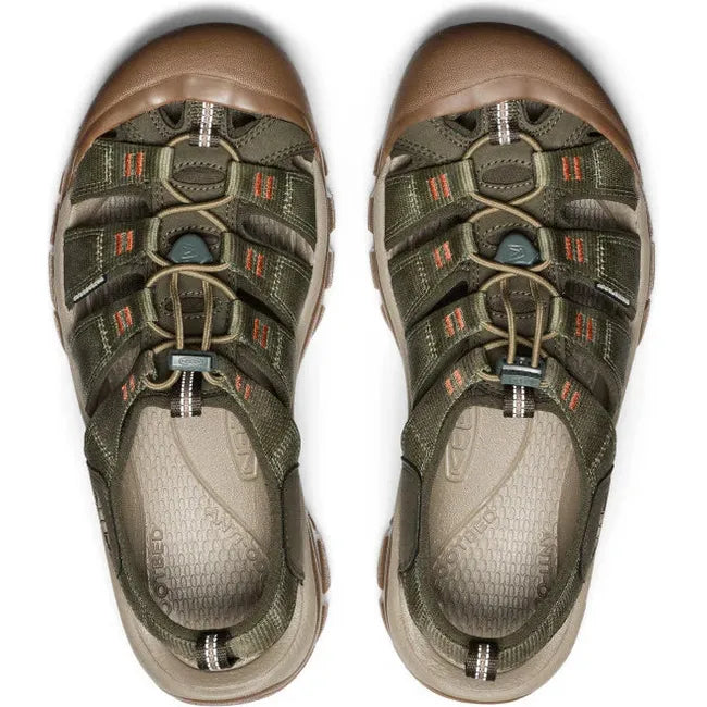 Top down view of Men&#39;s Keen Newport H2 closed toe Sandal in green Winter Moss Chevron