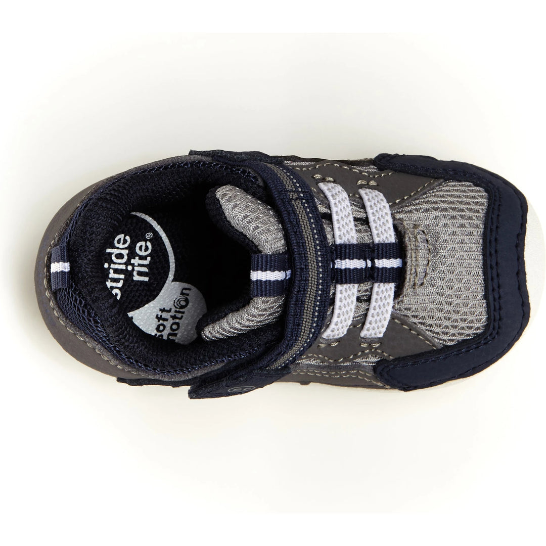 Top of Stride Rite Kids&