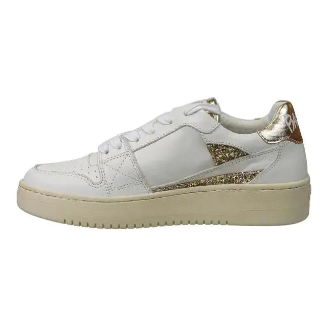 Medial side of Back 70 Break women’s retro sneaker in Glitter Platine.