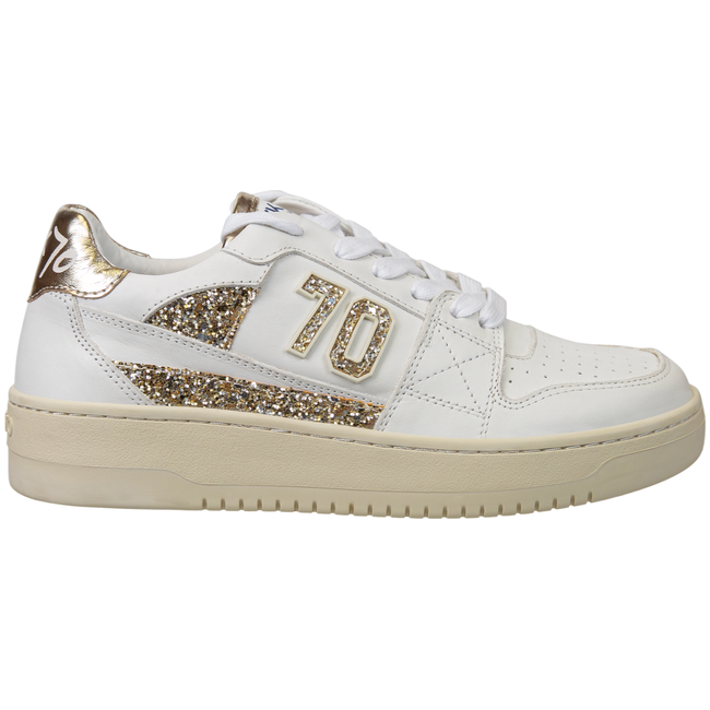 Lateral side of Back 70 Break women’s retro sneaker in Glitter Platine.