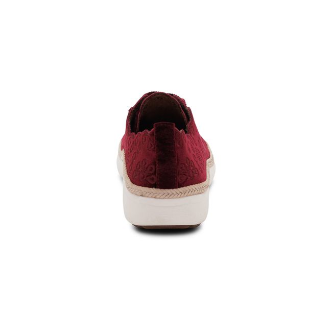 Rear heel view of Aetrex Women&