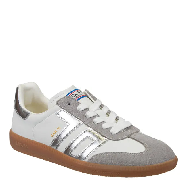 Front angled view of Back 70 Cloud women’s retro sneaker in white and light grey.