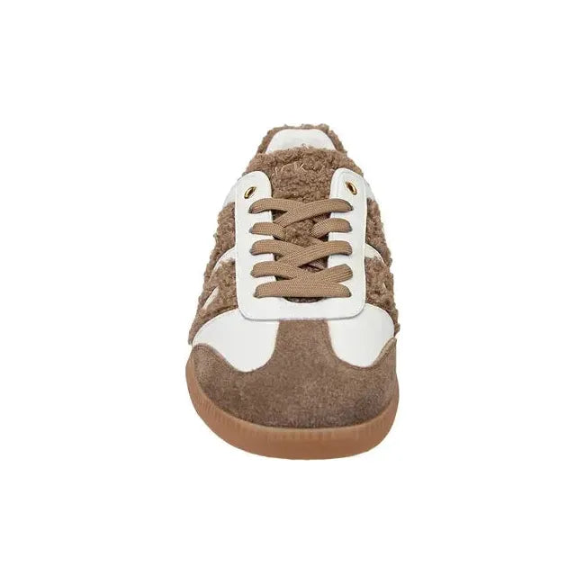 Front of lace up Back 70 Cloud women’s retro sneaker in white and brown