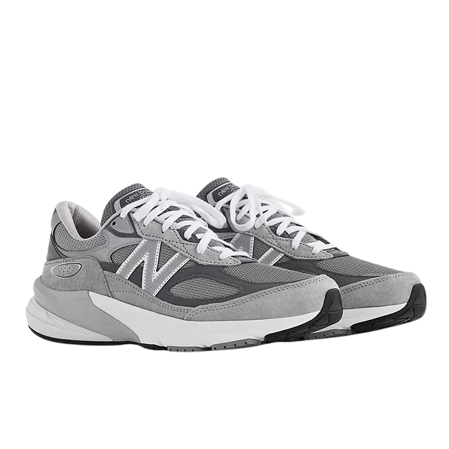 New Balance Men's 990 V6 Running Shoe