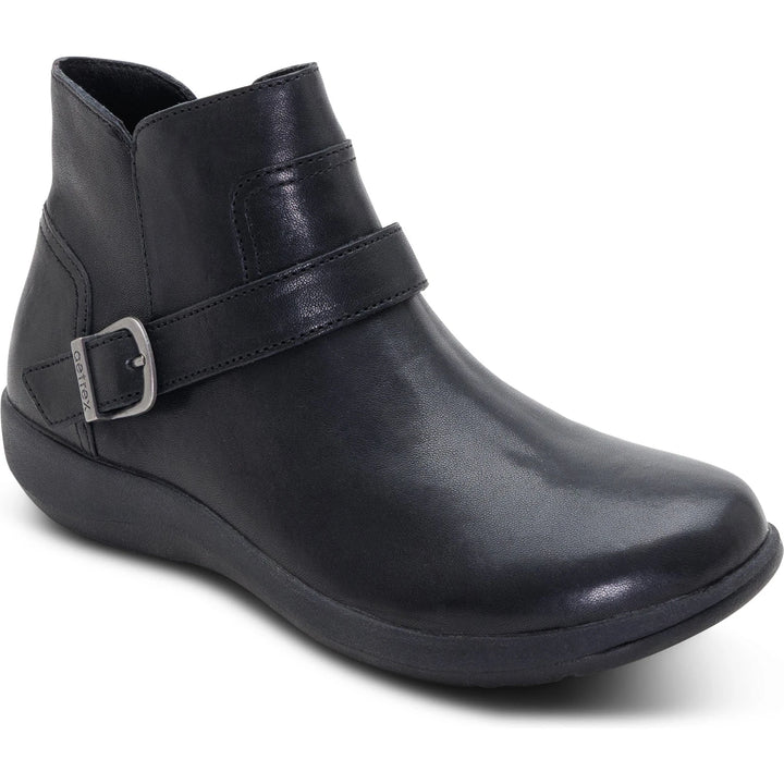Front angled view of Women&