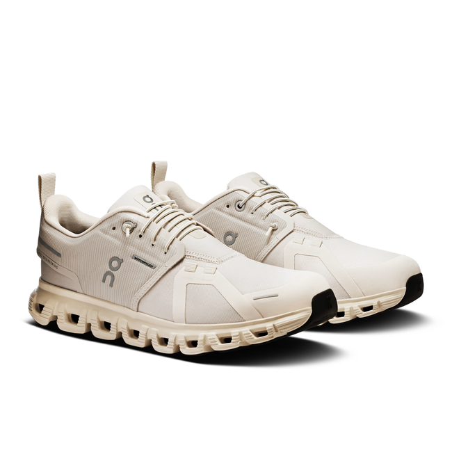 Angled pair of On Running Women&
