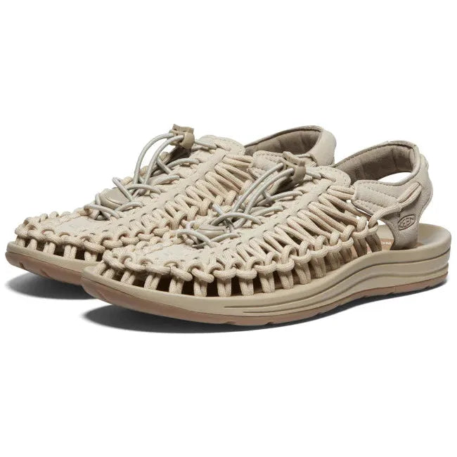 Pair Women&#39;s Keen UNEEK Sneakers in Safari beige
