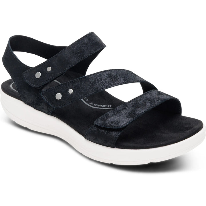 Front angled view of Women&