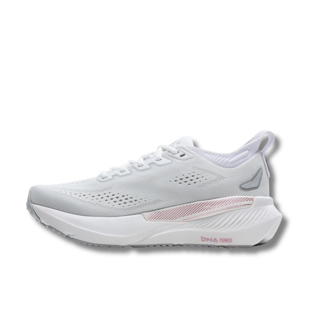 Medial side of Brooks Women&