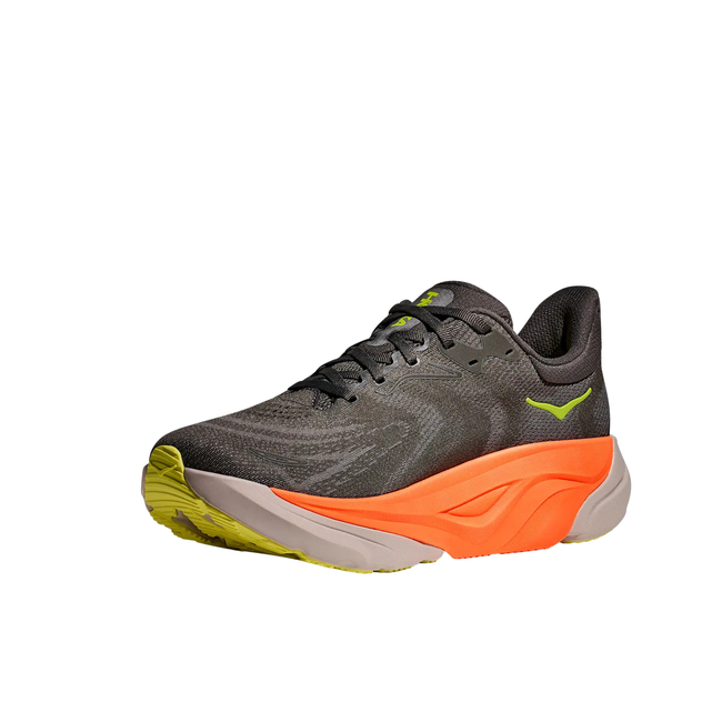 Angled Medial side of Hoka Men's Arahi 8 Running Shoe in Asphalt 