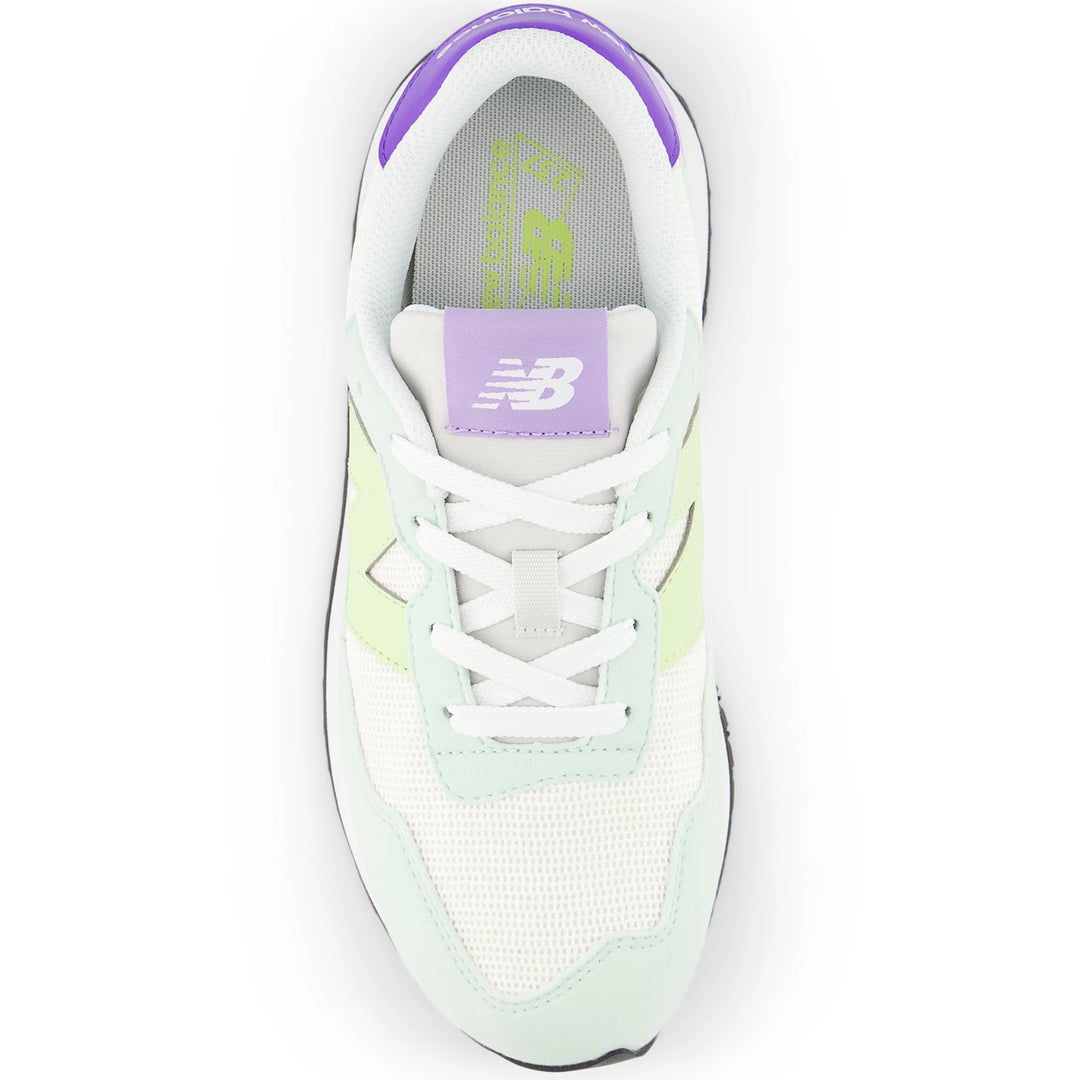 Top of New Balance Kids&