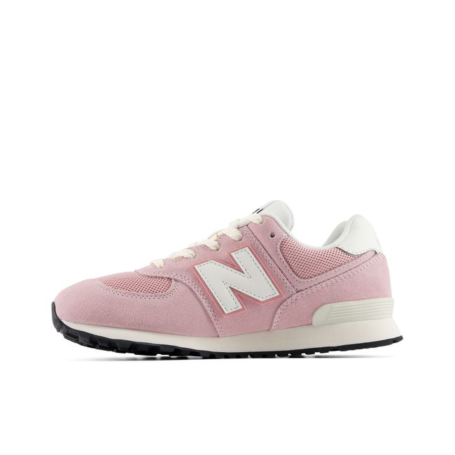 Medial profile of New Balance Kids&