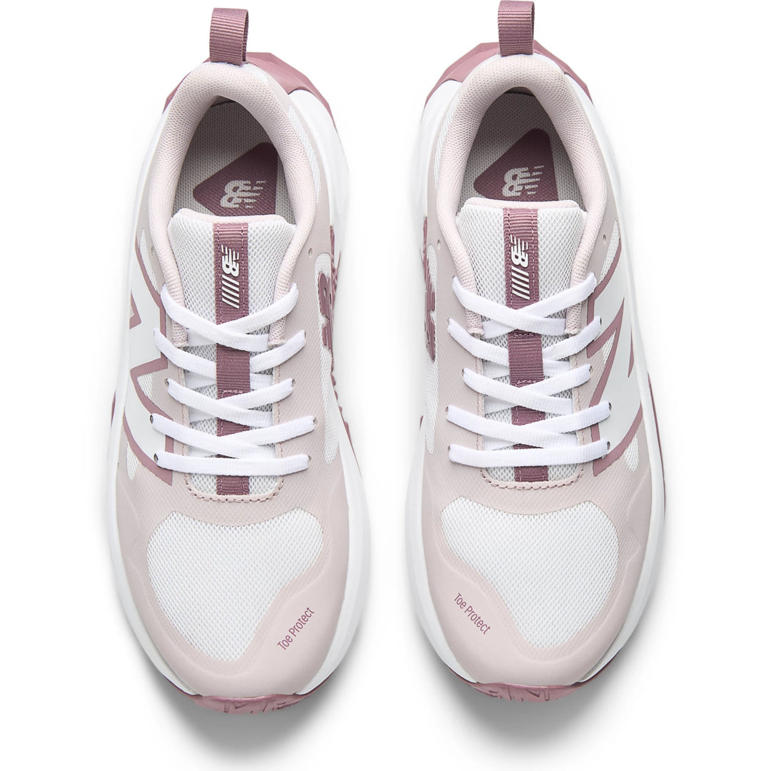Top of New Balance Kids&