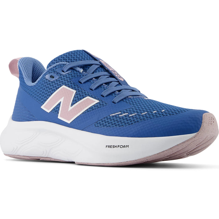 Front angle of New Balance Kids&