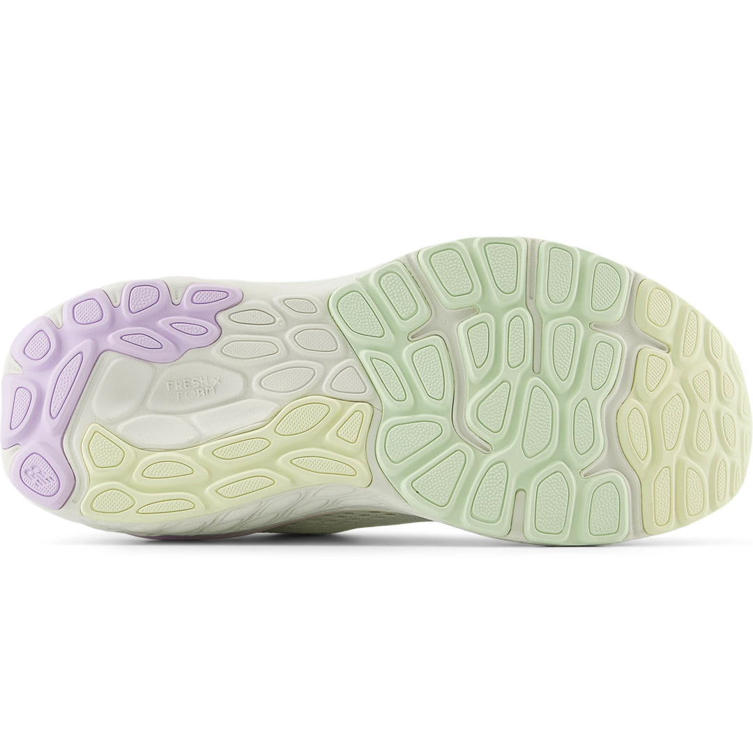 Sole of New Balance Kids&