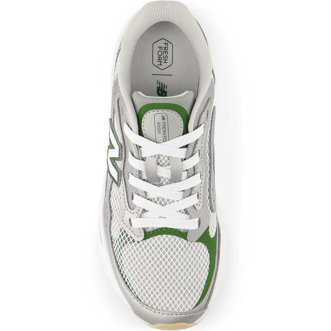 Top of New Balance Kids&
