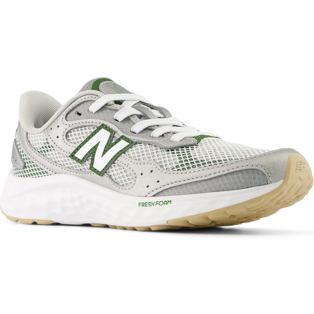Front angle of New Balance Kids&