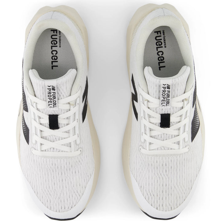 Top of New Balance Kids&