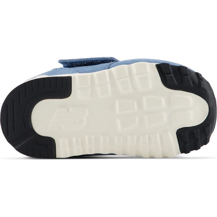 Sole of New Balance Kids&