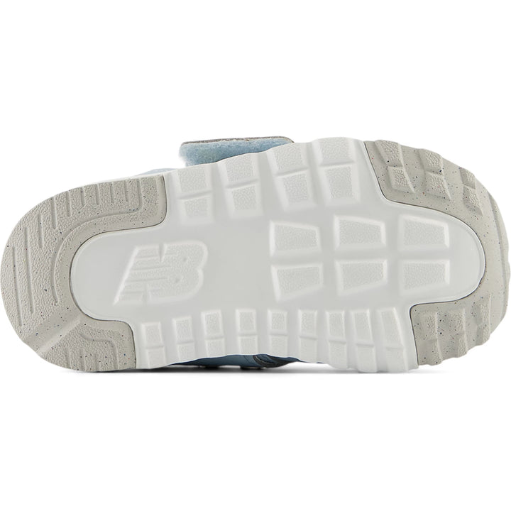 Sole of New Balance Kids&