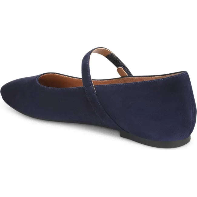 Back three-quarter view of Vionic Women&