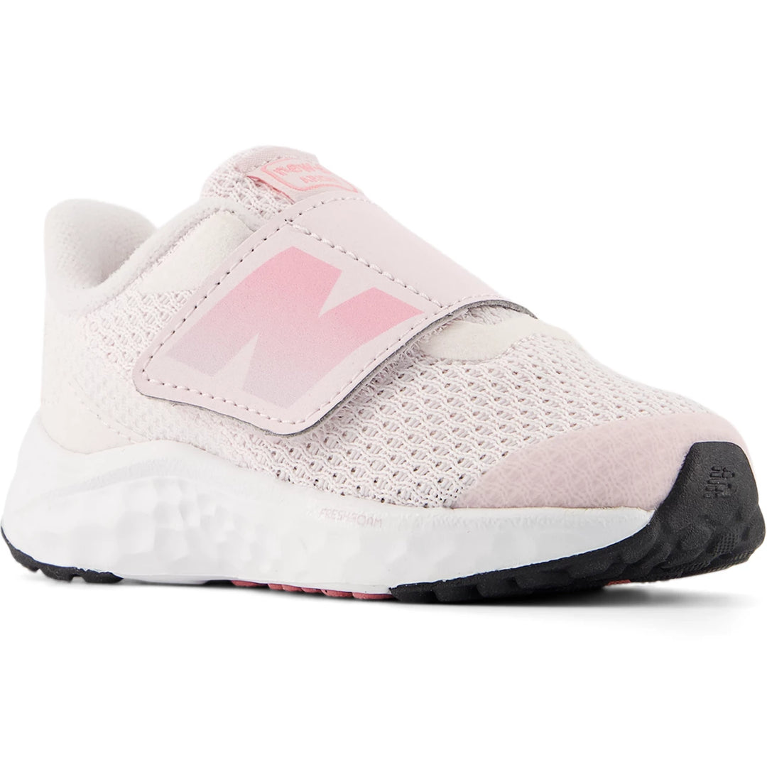 Front angle of New Balance Kids&