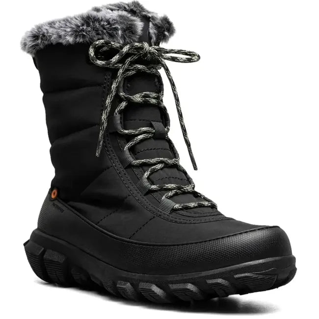 Front angled view of Women&#39;s Bogs Cedar Quilt Lace Winter Boot in Black with laces and fur lining