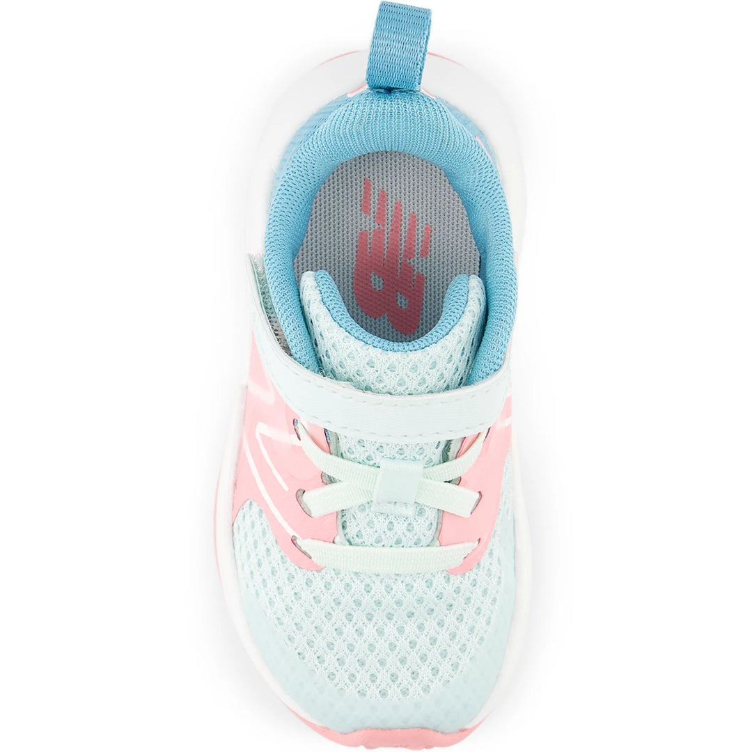 Top of New Balance Kids&