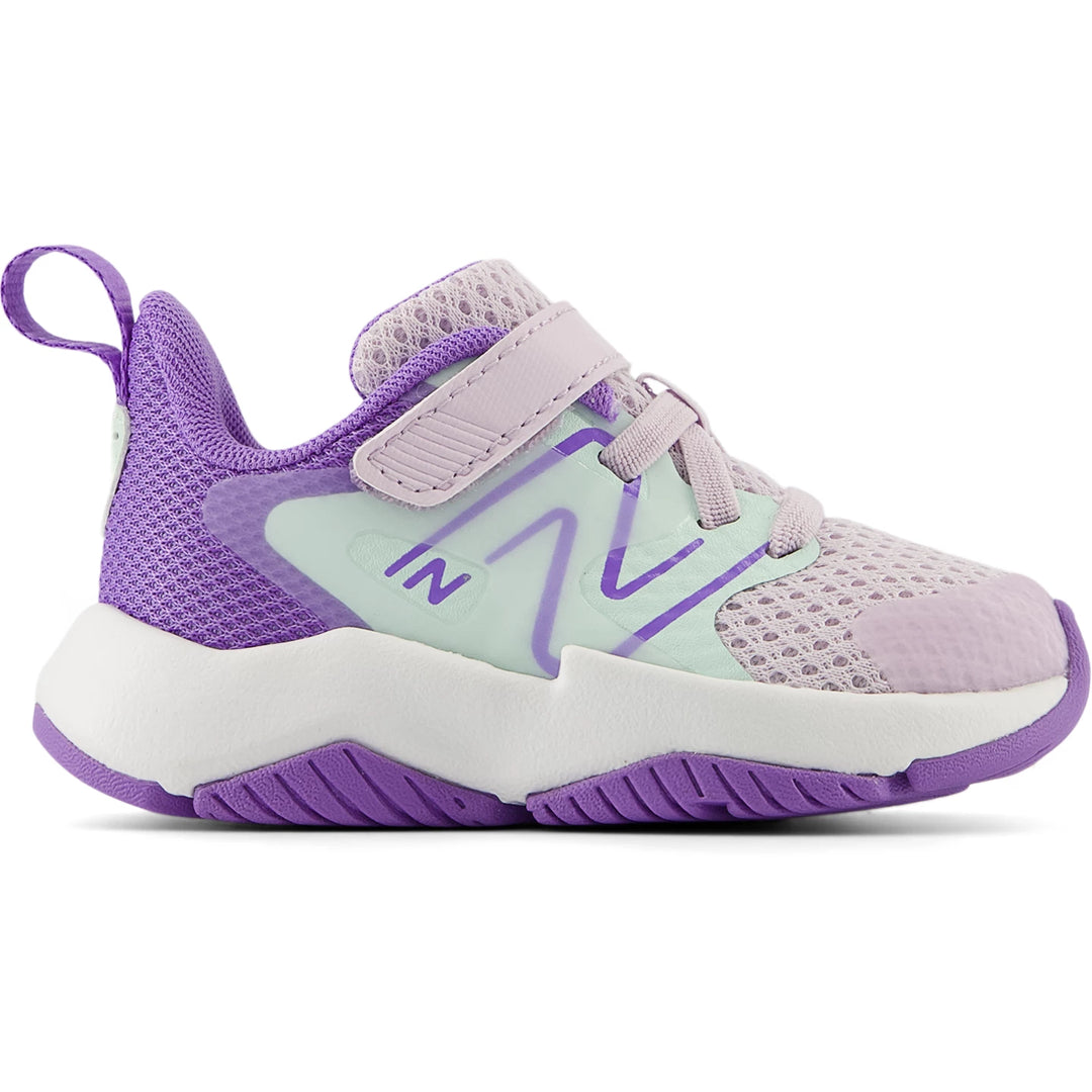 Side of New Balance Kids&