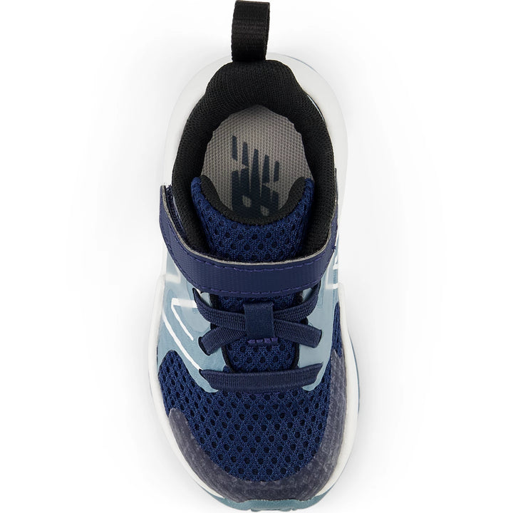 Top of New Balance Kids&