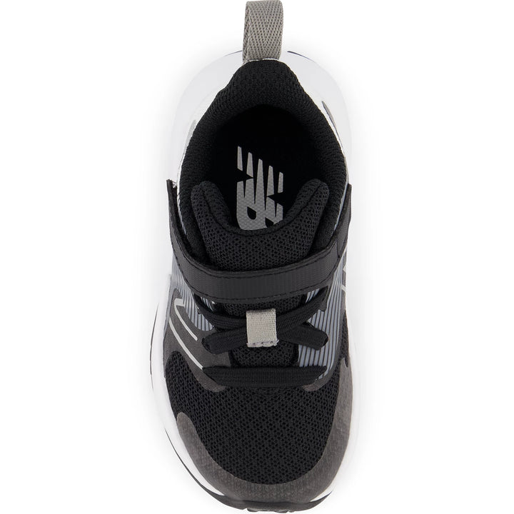 Top of New Balance Kids&